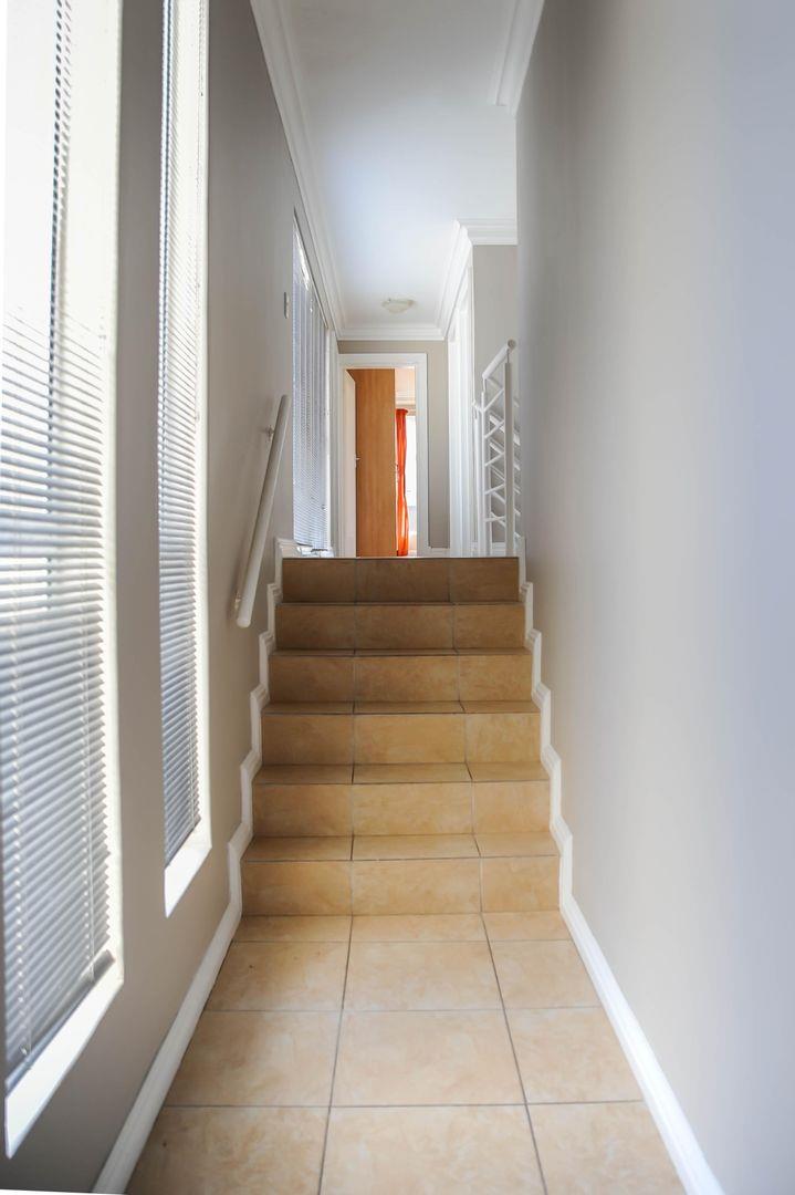To Let 4 Bedroom Property for Rent in Calypso Beach Western Cape